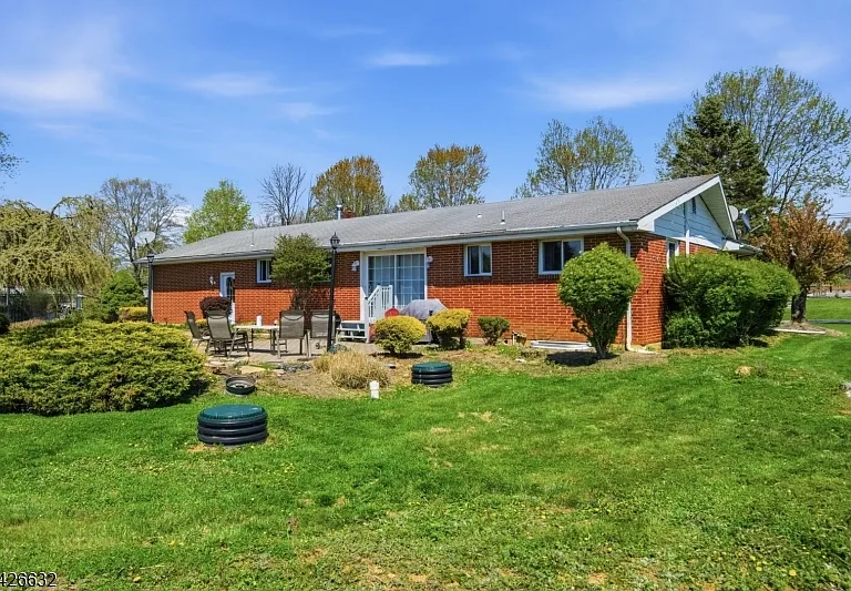 131 Califon Rd — Photo 3