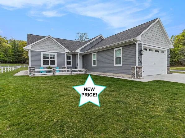5407 W Sioux Rd, Pentwater, MI 49449