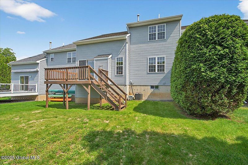 5th image of 21 Fairway Drive #B
