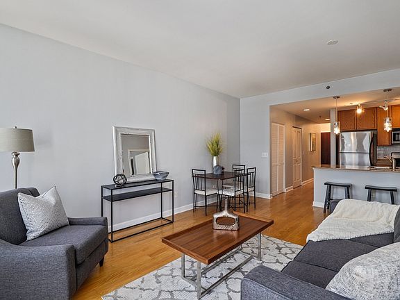 4th image of 1400 S Michigan Ave APT 1707