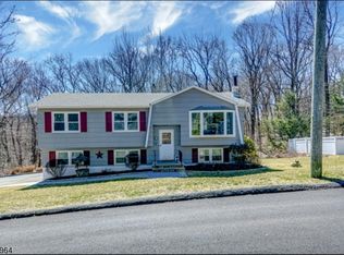 80 Laurie Rd, Landing, NJ 07850