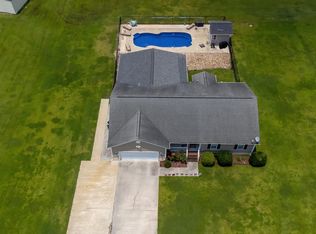 1428 Haws Run Rd, Maple Hill, NC 28454