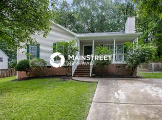 818 Riverbark Ln, Durham, NC 27703