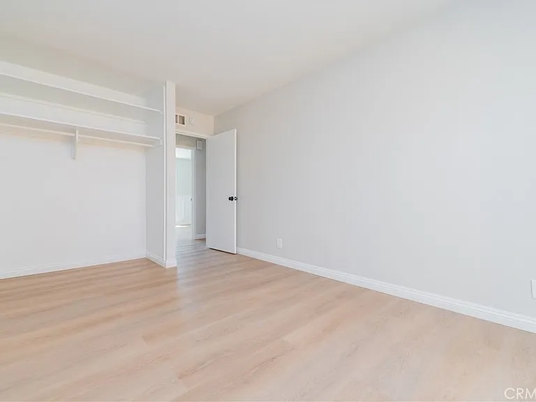 3202 Montana Ave — Photo 17