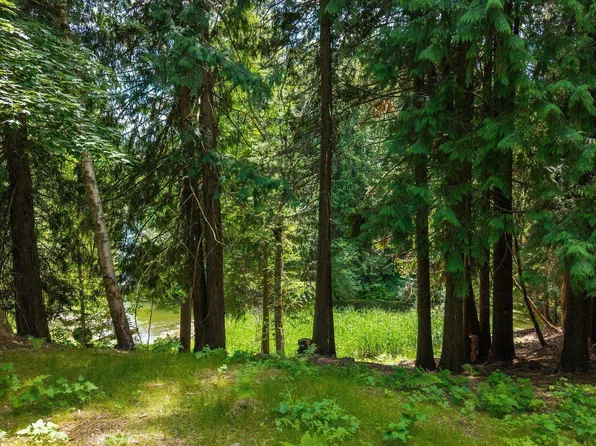4 W Hidden Harbor Ln, Sandpoint, ID 83864