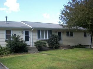 447 Old Warren Rd, Swansea, MA 02777