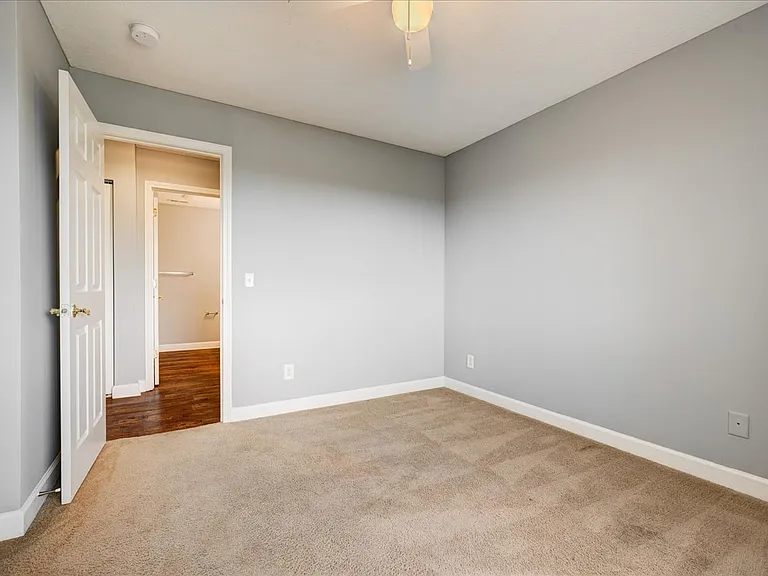 Cross Lake Apartments — Photo 156