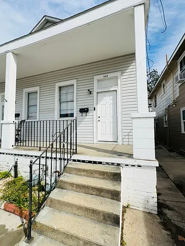455 Avenue A Photo 1