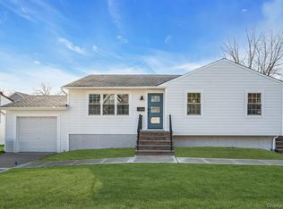 243 Lido Parkway, Lindenhurst, NY 11757