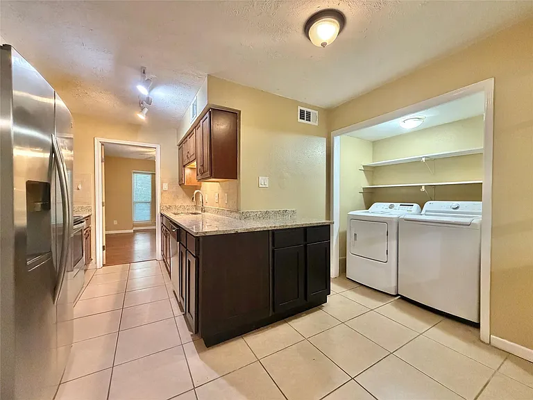 5800 Lumberdale Rd #86 — Photo 9