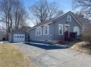 6 Noble St, Lewiston, ME 04240