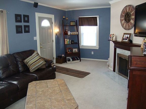 5th image of 2069 Elmwood Ave