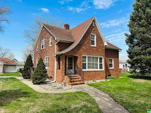 801 Evans St, Sloan, IA 51055