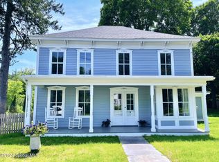 8 Adams Ln, Shushan, NY 12873