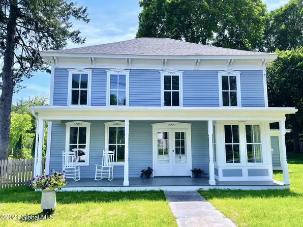 8 Adams Lane, Shushan, NY 12873