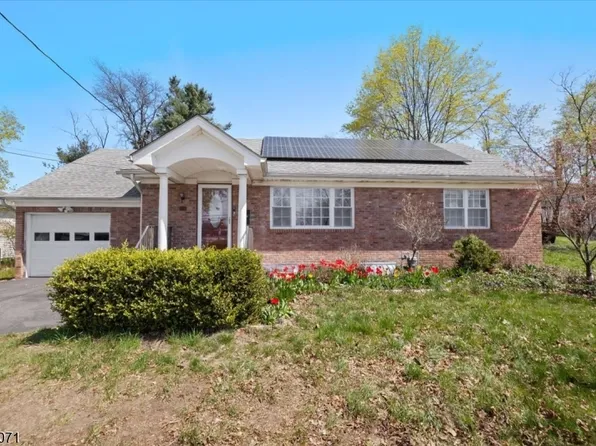 35 E Ridgewood Ave, Paramus Boro, NJ 07652