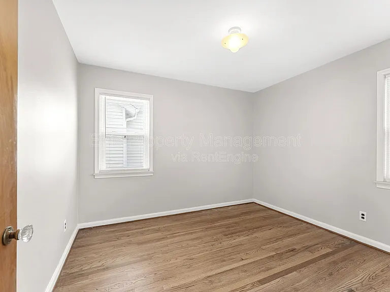 1778 Warwick Ave — Photo 9