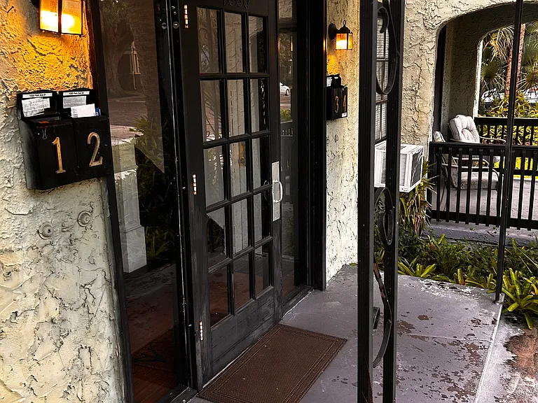 1000 S Park Ave #2 — Photo 6