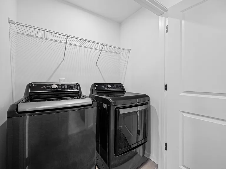 16212 Leading St — Photo 20