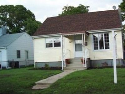 240 N Delaware Ave, Lindenhurst, NY, 11757