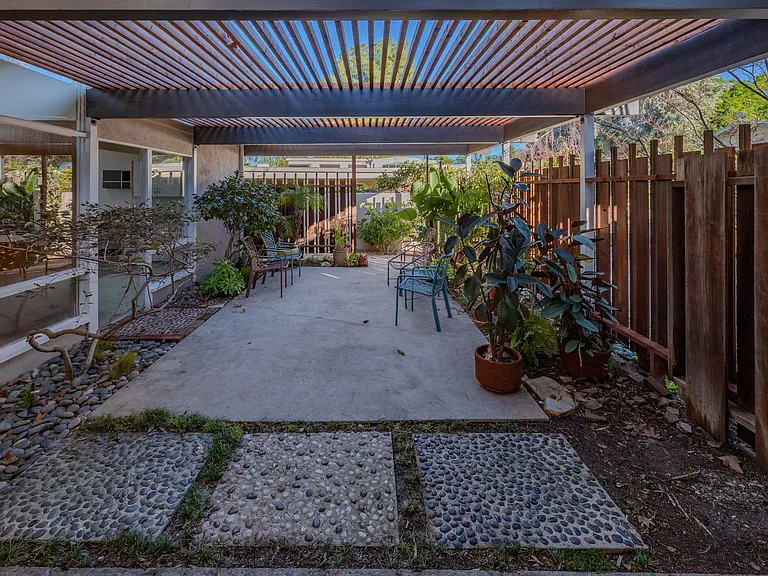 16703 Alginet Pl — Photo 37