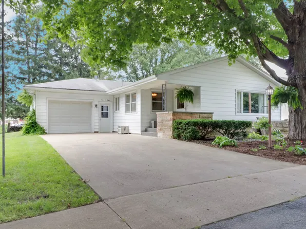 108 S Washington St, Saybrook, IL 61770