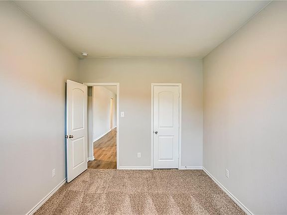 5th image of 104 Mount Vernon Way