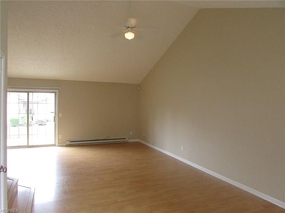 2nd image of 4659 Creekside Dr