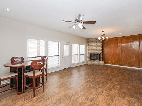 2nd image of 132 Martingale Ln #20
