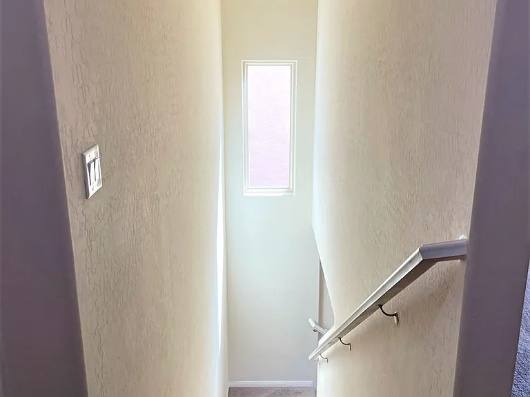 7063 Claythorn Rd — Photo 16