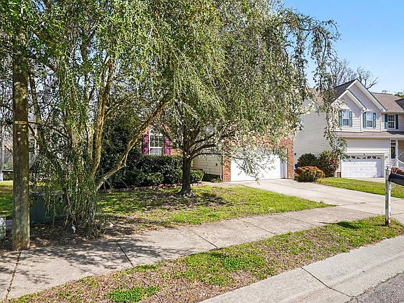 3rd image of 5017 Casland Dr