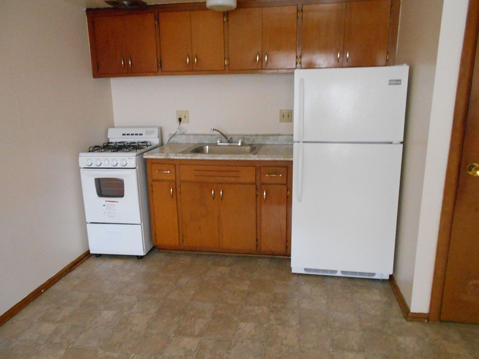 2nd image of 4215 S Vermont Ct APT 15