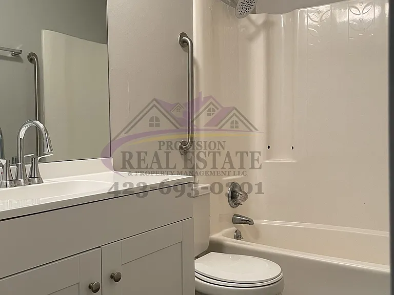4100 N Ocoee St — Photo 13