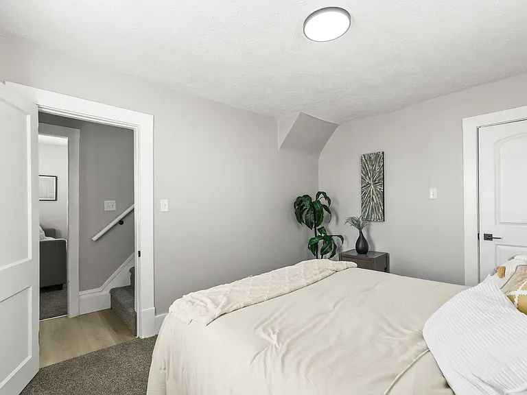 1634 Avenue A — Photo 20