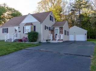 26 Magnolia Dr, Enfield, CT 06082