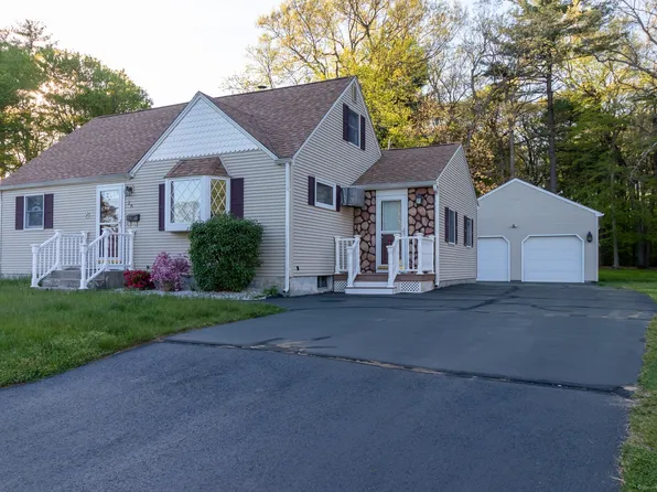 26 Magnolia Drive, Enfield, CT 06082