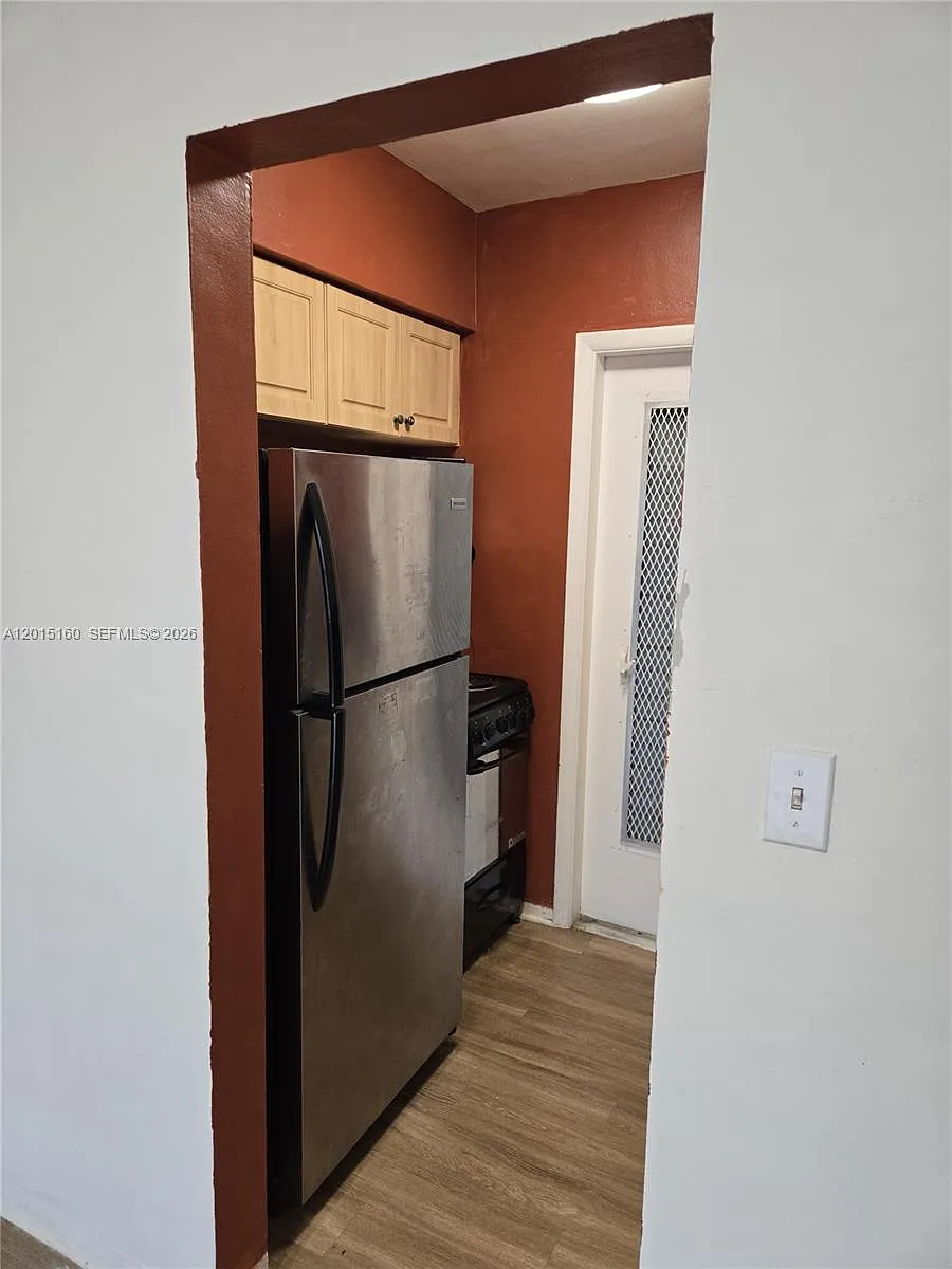 Building Photo - 13025 Emerald Dr #259
