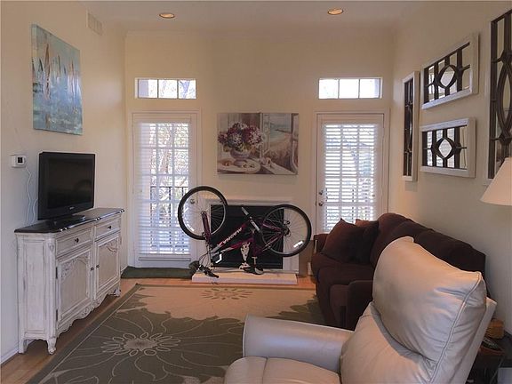 3rd image of 3311 Blackburn St APT 203