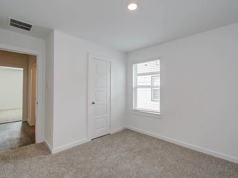 8922 Colicroot Dr — Photo 6