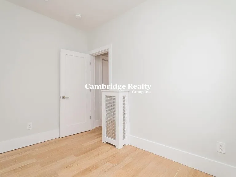 8 Elko St #12T — Photo 8