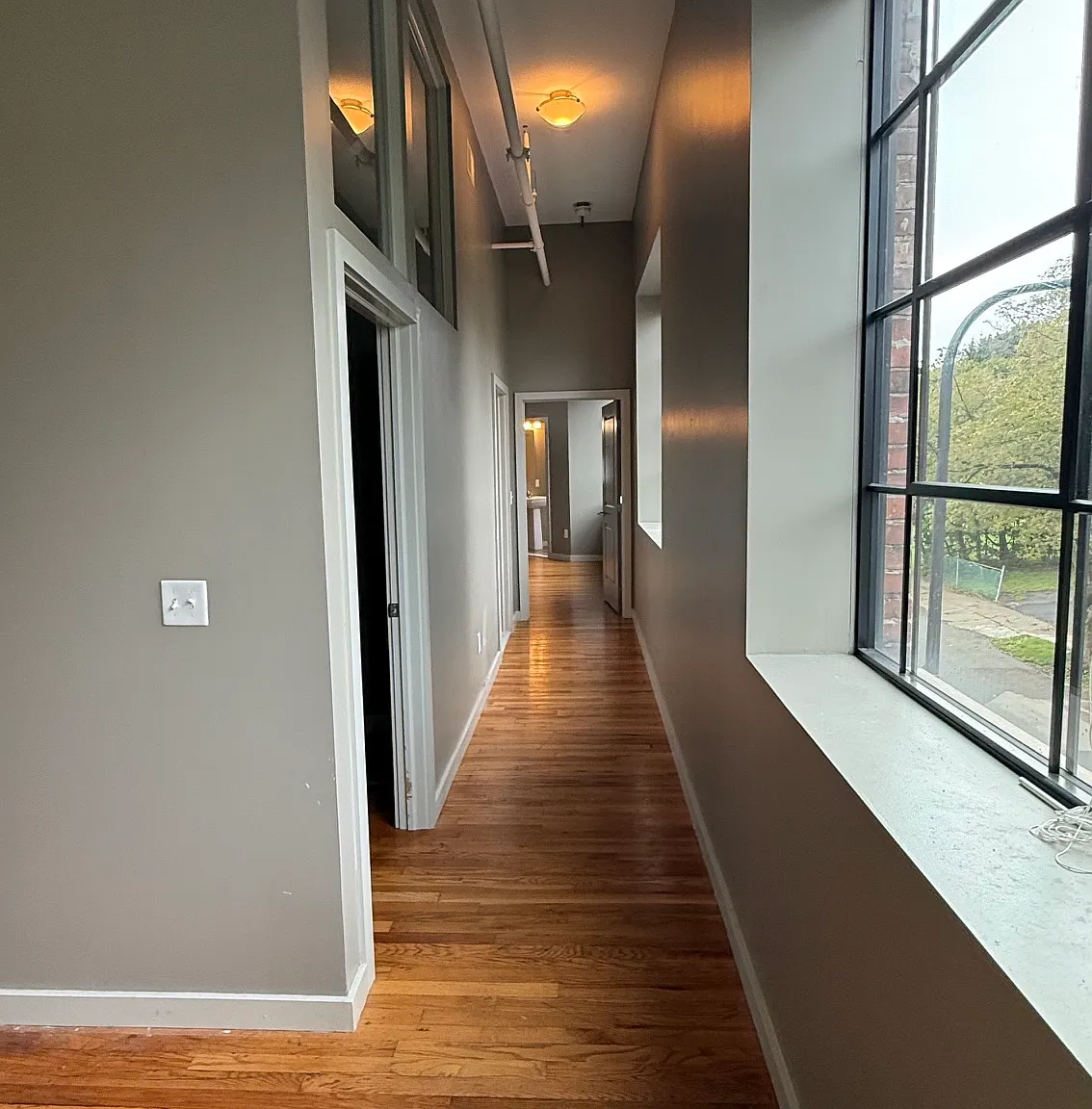 2 bed, 1.5 bath, 1002 sqft, $1,300 — Photo 3