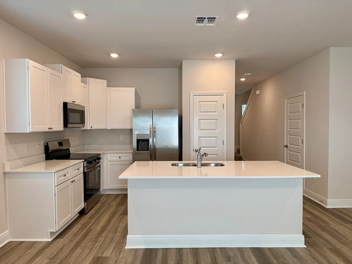 Building Photo - 4067 Pendragon Cir