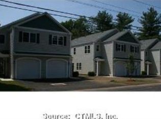 12 Landin St, Woodbridge, CT 06525