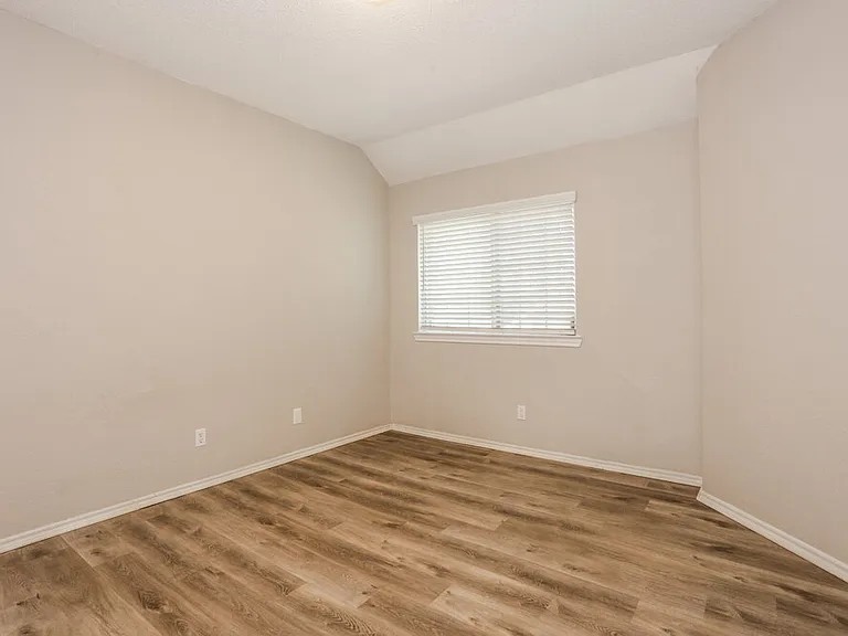 922 Golden Grove Dr — Photo 14