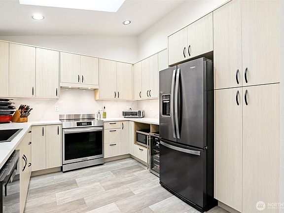 3rd image of 14435 82nd Avenue NE