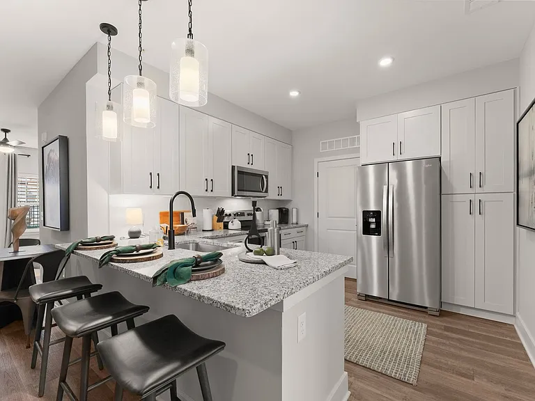 Treesort Luxury Living — Photo 29