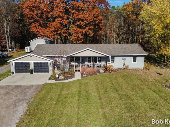 12221 Macclain St NE, Cedar Springs, MI 49319