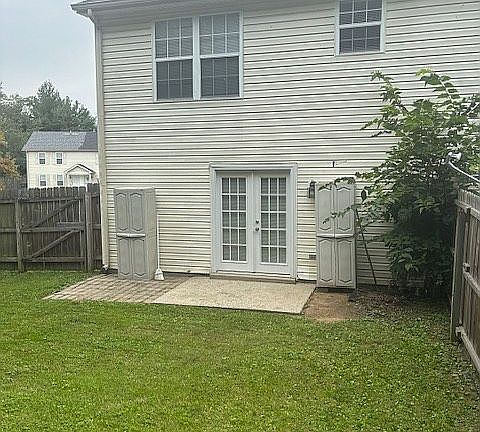 3rd image of 321 Turfway Dr