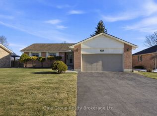 38 Adams Ave, Tillsonburg, ON