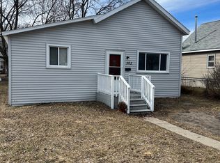 302 Taylor St, Bay City, MI 48708